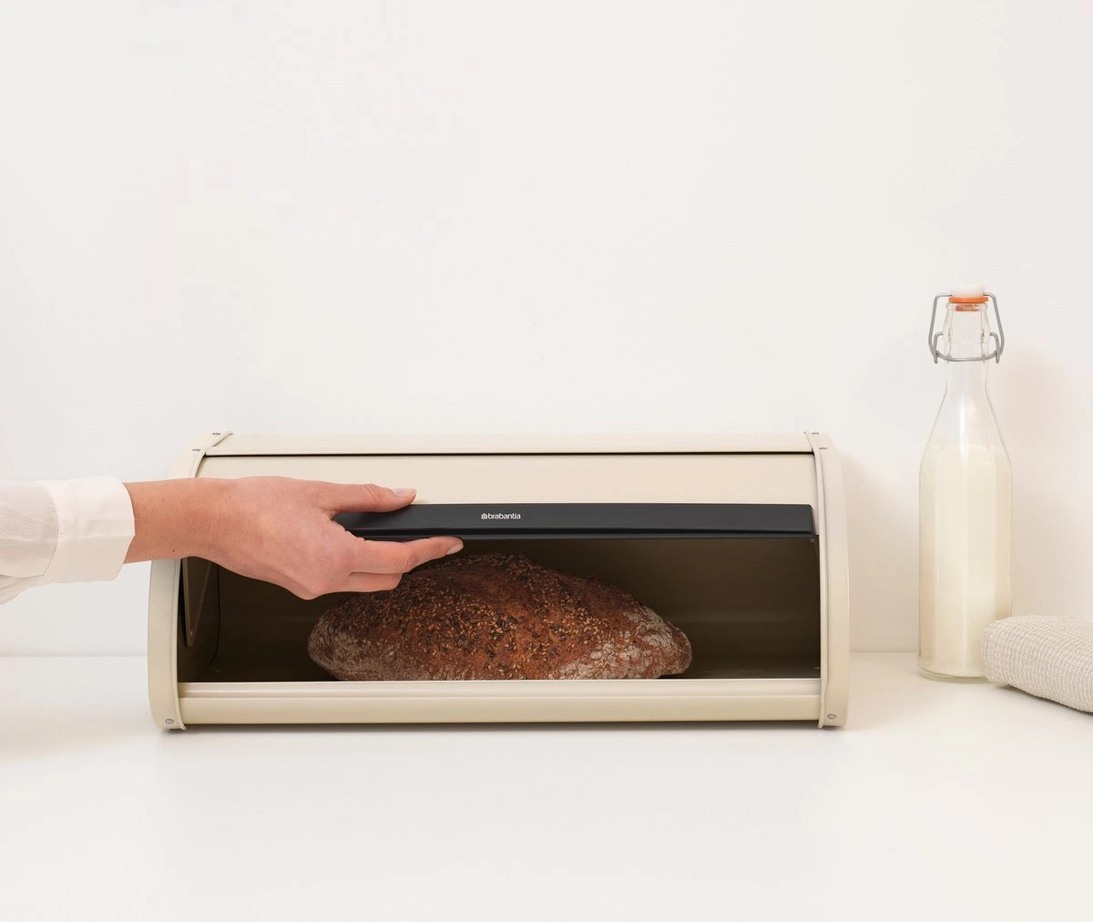 Brabantia Broodtrommel - Met Schuifdeksel - Soft Beige - Afbeelding 4